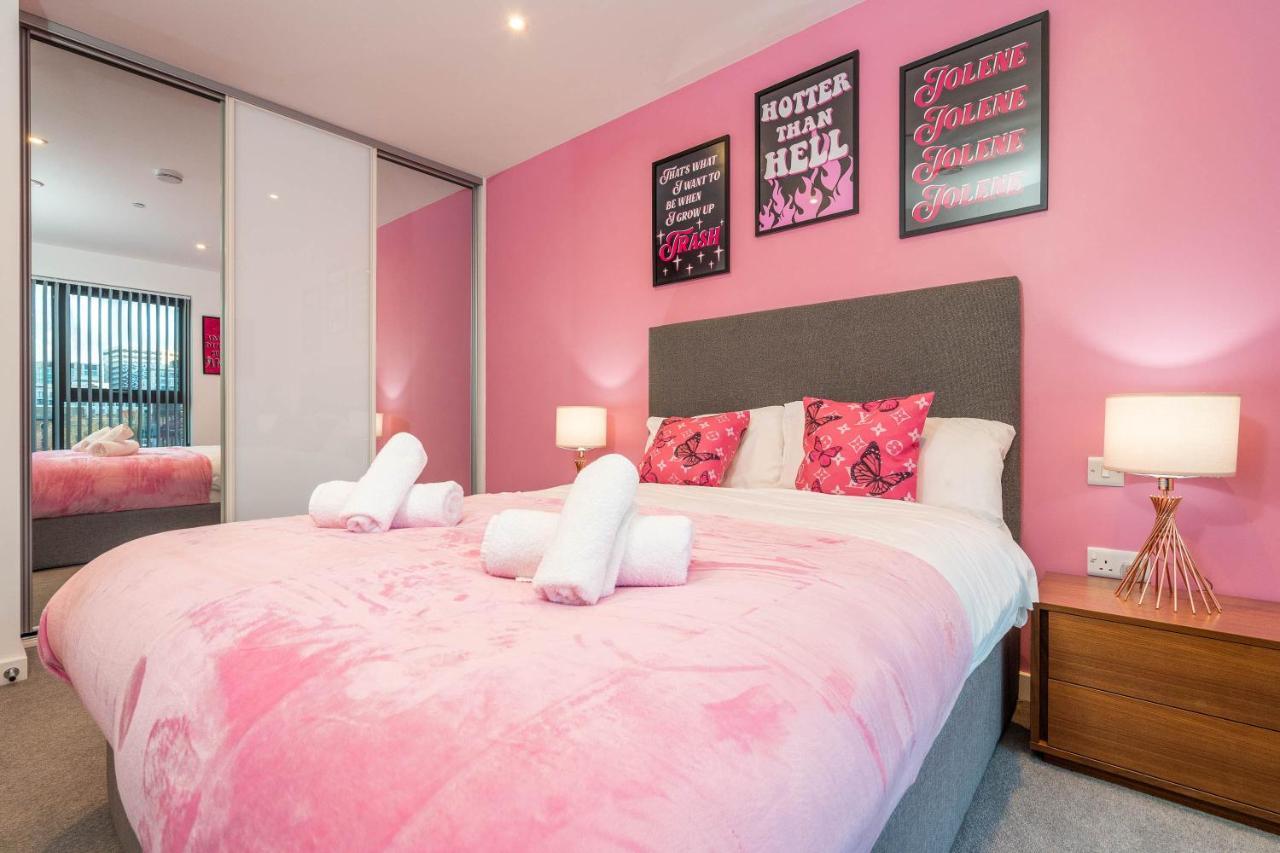 Maevela Apartments ☆ Pink Luxury Apartment With Balcony - Birmingham City Centre - 5 Min Walk From Bullring, Cube, Mailbox, New Street Station - Free Netflix & Wifi Экстерьер фото