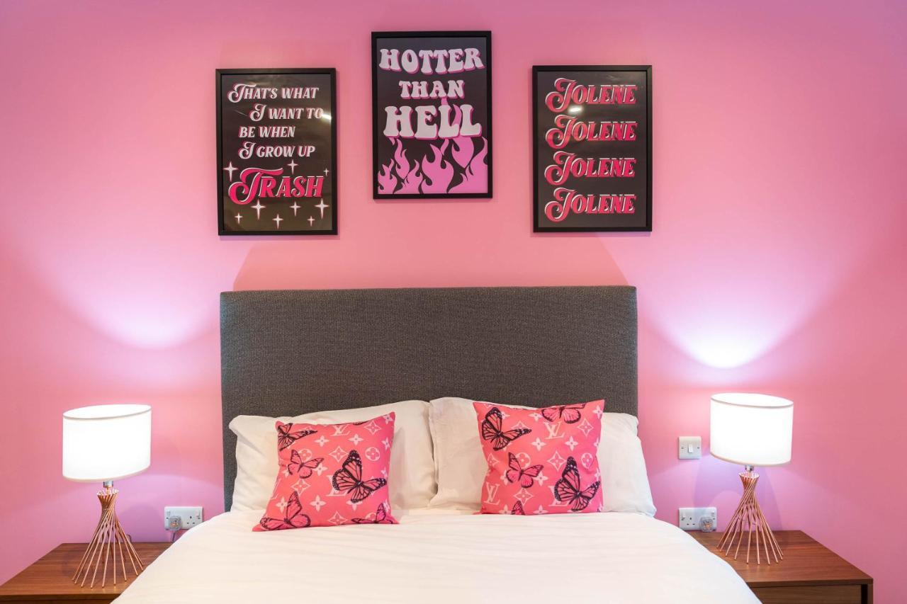 Maevela Apartments ☆ Pink Luxury Apartment With Balcony - Birmingham City Centre - 5 Min Walk From Bullring, Cube, Mailbox, New Street Station - Free Netflix & Wifi Экстерьер фото